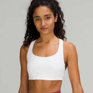 Lululemon Wunder Train Bra Medium Support C/D Cup Size 4